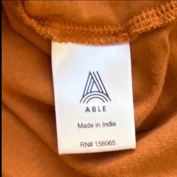 7 Piece Basics Bundle Soft Neutrals Elevated Essentials Longsleeves, XS / S Mix - Picture 3 of 16